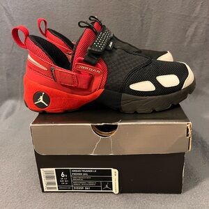 Jordan OG bred Trunner LX size 6 youth